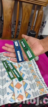 16 GB DDR3 RAM (4x4 4 GB Sticks)